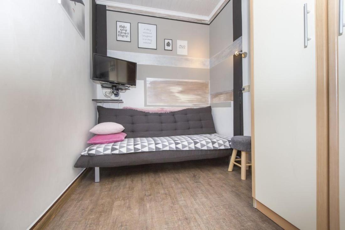 Apartments With Wifi Rabac, Labin - 17261 Phòng bức ảnh